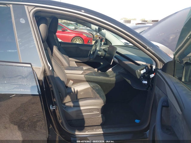 45763982 :رقم المزاد ، 7SAYGDEE9TA396574 vin ، 2026 Tesla Model Y All-wheel Drive/long Range Launch Series/premium All-wheel Drive مزاد بيع