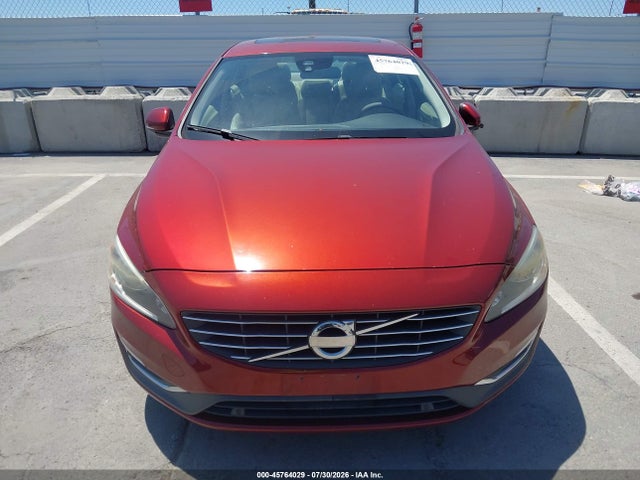 45764029 :رقم المزاد ، YV1612FS9E2295813 vin ، 2014 Volvo S60 T5 Platinum مزاد بيع