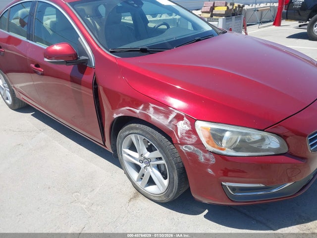 45764029 :رقم المزاد ، YV1612FS9E2295813 vin ، 2014 Volvo S60 T5 Platinum مزاد بيع
