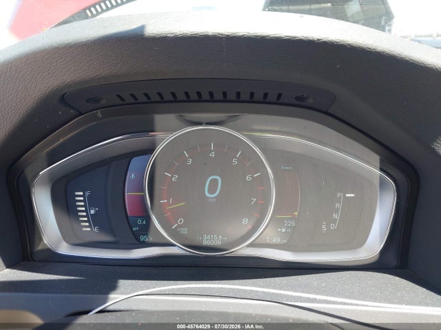 45764029 :رقم المزاد ، YV1612FS9E2295813 vin ، 2014 Volvo S60 T5 Platinum مزاد بيع