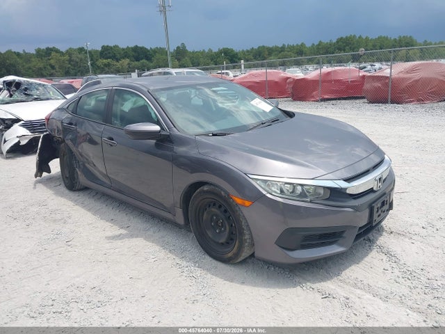 45764040 :رقم المزاد ، 19XFC2F56GE219515 vin ، 2016 Honda Civic Lx مزاد بيع
