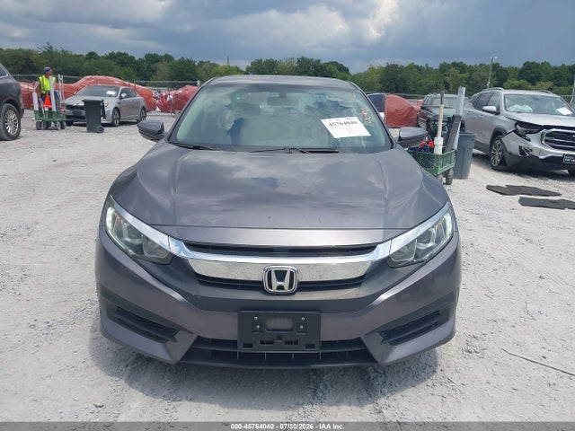 45764040 :رقم المزاد ، 19XFC2F56GE219515 vin ، 2016 Honda Civic Lx مزاد بيع
