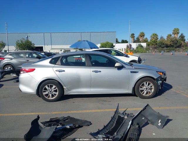 KNAGT4L38H5132826 KIA Optima Lx