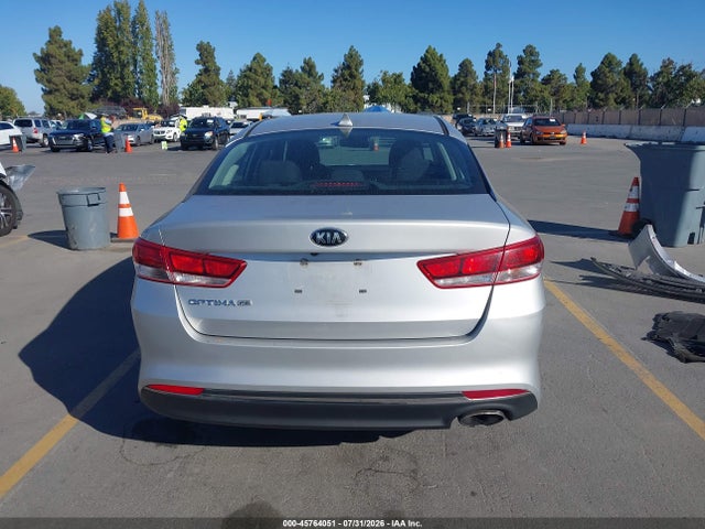 KNAGT4L38H5132826 KIA Optima Lx