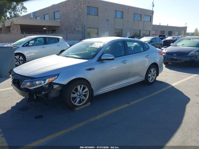 KNAGT4L38H5132826 KIA Optima Lx