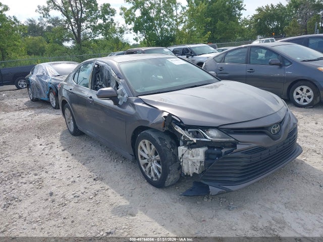 45764056 :رقم المزاد ، 4T1L11BK2LU013078 vin ، 2020 Toyota Camry Le Awd مزاد بيع