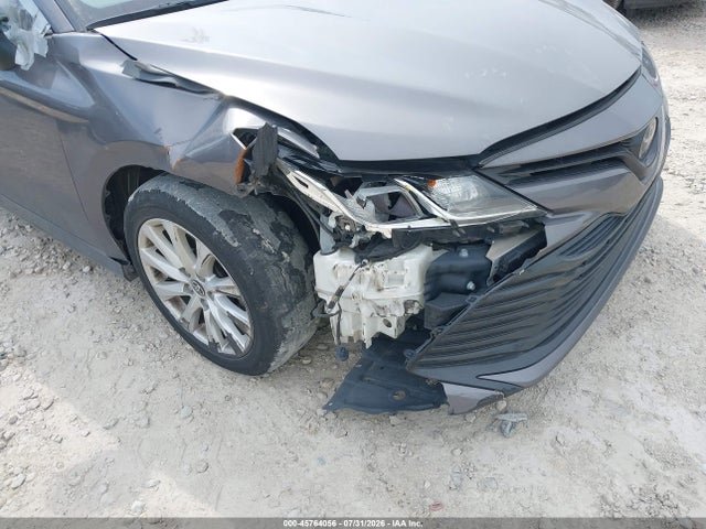 45764056 :رقم المزاد ، 4T1L11BK2LU013078 vin ، 2020 Toyota Camry Le Awd مزاد بيع