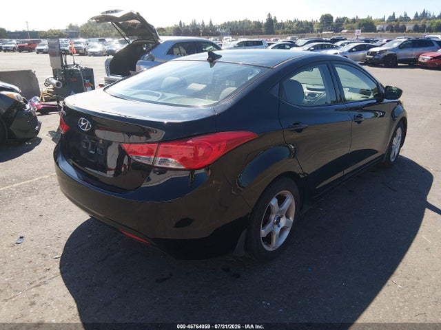 45764059 :رقم المزاد ، 5NPDH4AE0DH202695 vin ، 2013 Hyundai Elantra Gls مزاد بيع