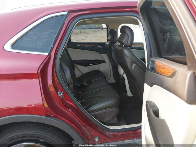 Продажа на аукционе авто 2015 Lincoln Mkc, vin: 5LMCJ2A98FUJ26104, номер лота: 45764095
