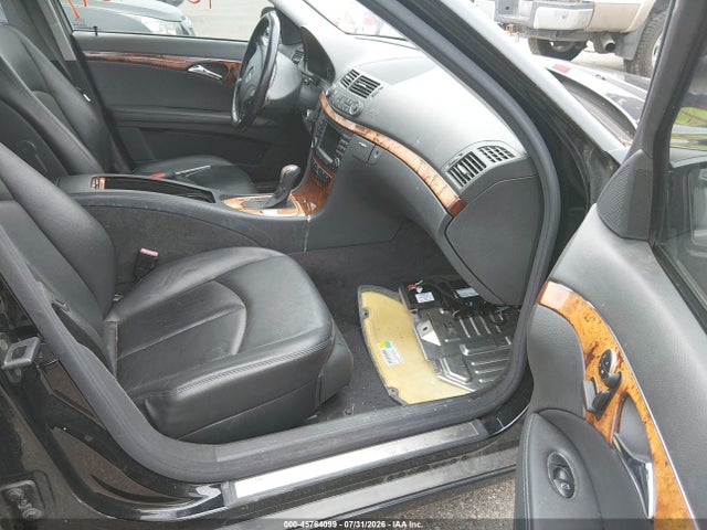 45764099 :رقم المزاد ، WDBUF82J15X170451 vin ، 2005 Mercedes-benz E 320 4matic مزاد بيع