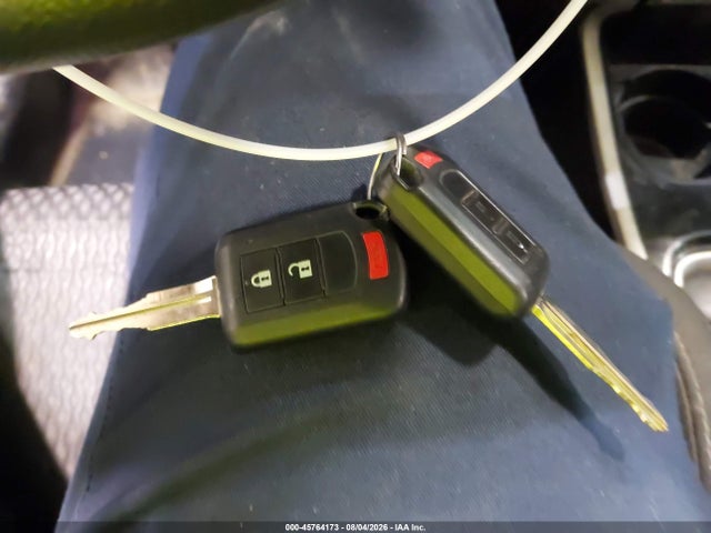 45764173 :رقم المزاد ، JA4AZ3A38KZ021045 vin ، 2019 Mitsubishi Outlander Es مزاد بيع