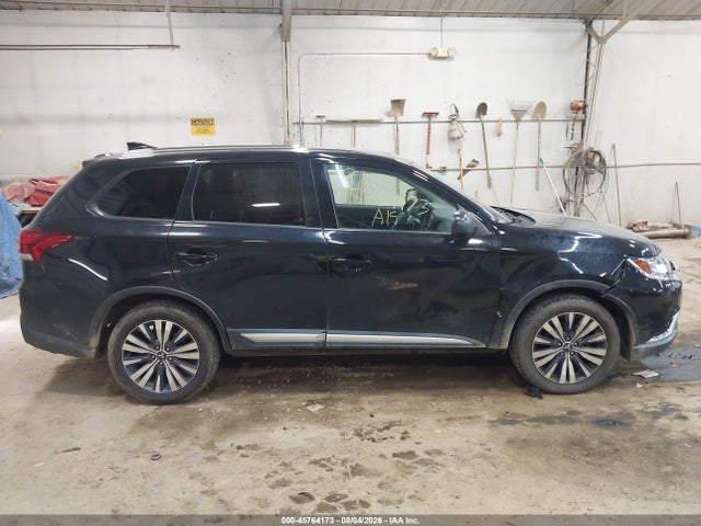 45764173 :رقم المزاد ، JA4AZ3A38KZ021045 vin ، 2019 Mitsubishi Outlander Es مزاد بيع