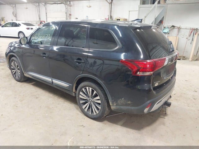 45764173 :رقم المزاد ، JA4AZ3A38KZ021045 vin ، 2019 Mitsubishi Outlander Es مزاد بيع
