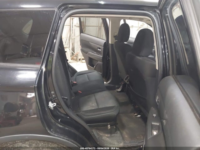 45764173 :رقم المزاد ، JA4AZ3A38KZ021045 vin ، 2019 Mitsubishi Outlander Es مزاد بيع