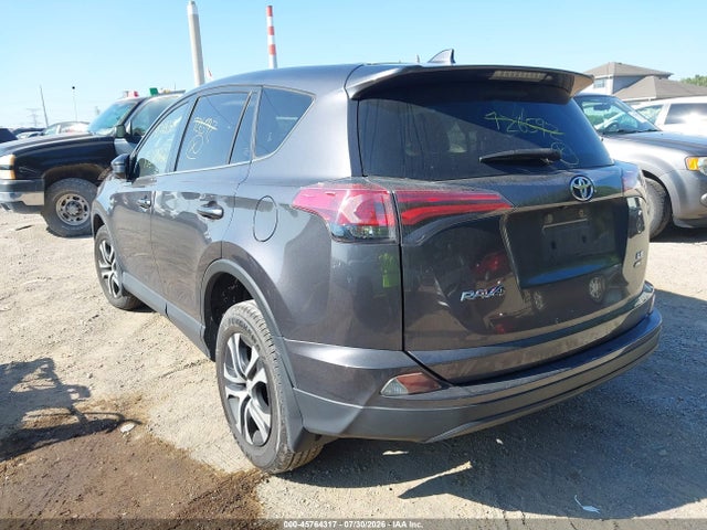 45764317 :رقم المزاد ، JTMBFREV3JJ726592 vin ، 2018 Toyota Rav4 Le مزاد بيع
