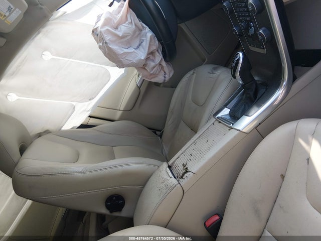 45764572 :رقم المزاد ، YV440MDB2F2602297 vin ، 2015 Volvo Xc60 T5 Premier مزاد بيع