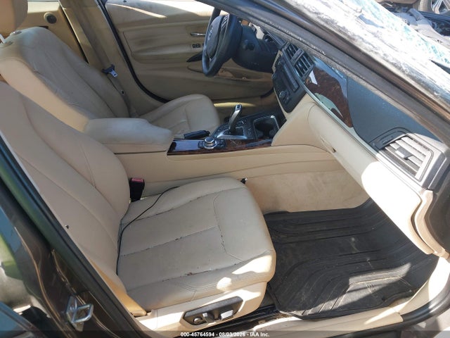 2013 Bmw 328i მანქანა იყიდება აუქციონზე, vin: WBA3A5C59DF356235, აუქციონის ნომერი: 45764594