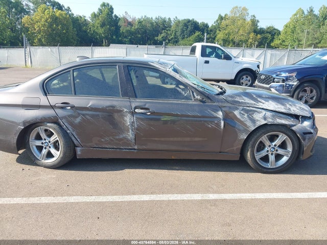 2013 Bmw 328i მანქანა იყიდება აუქციონზე, vin: WBA3A5C59DF356235, აუქციონის ნომერი: 45764594