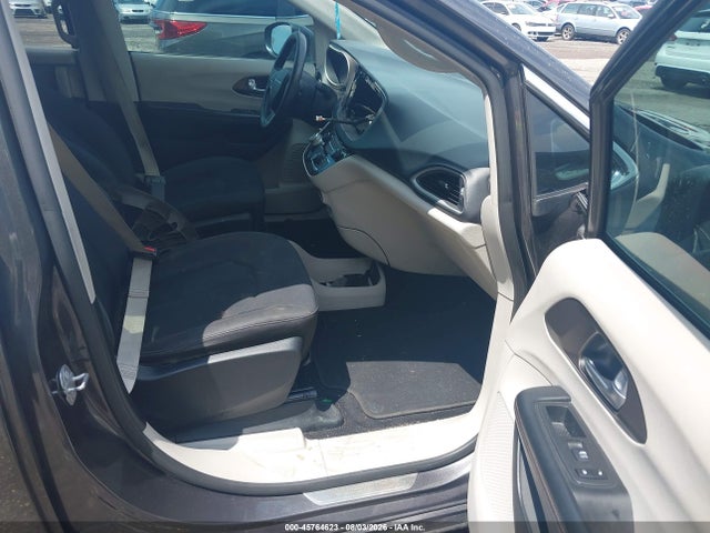 Продаж на аукціоні авто 2018 Chrysler Pacifica L, vin: 2C4RC1AG4JR262045, номер лоту: 45764623