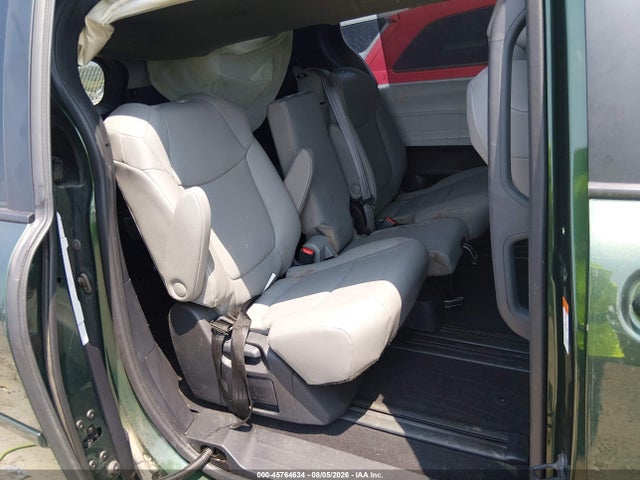 2025 Toyota Sienna Xle მანქანა იყიდება აუქციონზე, vin: 5TDYRKECXSS280601, აუქციონის ნომერი: 45764634