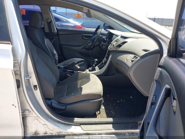 KMHDH4AEXGU475309 Hyundai ELANTRA SE