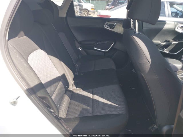 2022 Kia Soul Lx მანქანა იყიდება აუქციონზე, vin: KNDJ23AU9N7153637, აუქციონის ნომერი: 45764658