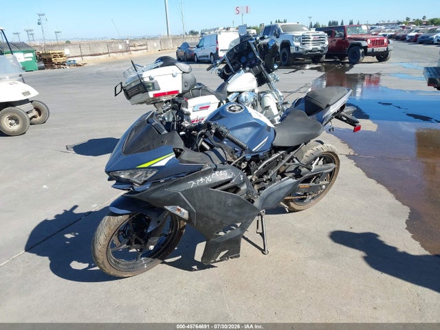 Продаж на аукціоні авто 2022 Kawasaki Ex400, vin: JKAEXKG13NDAG4327, номер лоту: 45764691