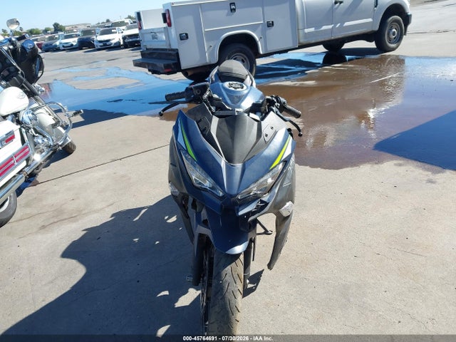 Продаж на аукціоні авто 2022 Kawasaki Ex400, vin: JKAEXKG13NDAG4327, номер лоту: 45764691