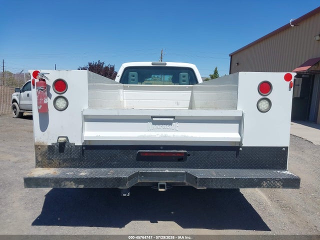 Ford F-350 Chassis Xl 2015 1FD8X3G61FED30845 Image 16
