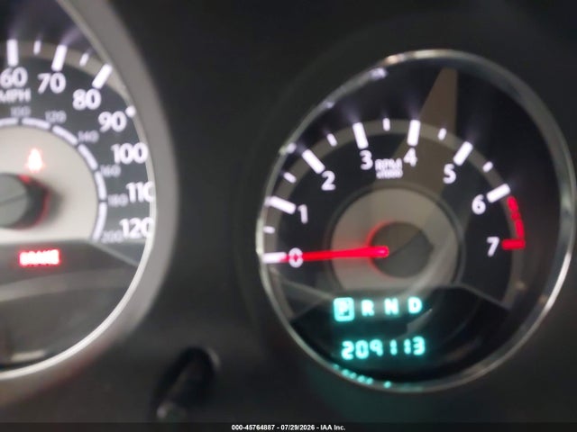 45764887 :رقم المزاد ، 1C3BC2FG8BN503687 vin ، 2011 Chrysler 200 Limited مزاد بيع
