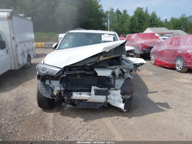 2023 Toyota 4runner Sr5 Premium მანქანა იყიდება აუქციონზე, vin: JTENU5JR8P6206206, აუქციონის ნომერი: 45764901