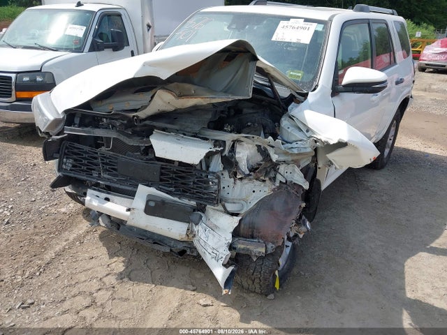 2023 Toyota 4runner Sr5 Premium მანქანა იყიდება აუქციონზე, vin: JTENU5JR8P6206206, აუქციონის ნომერი: 45764901