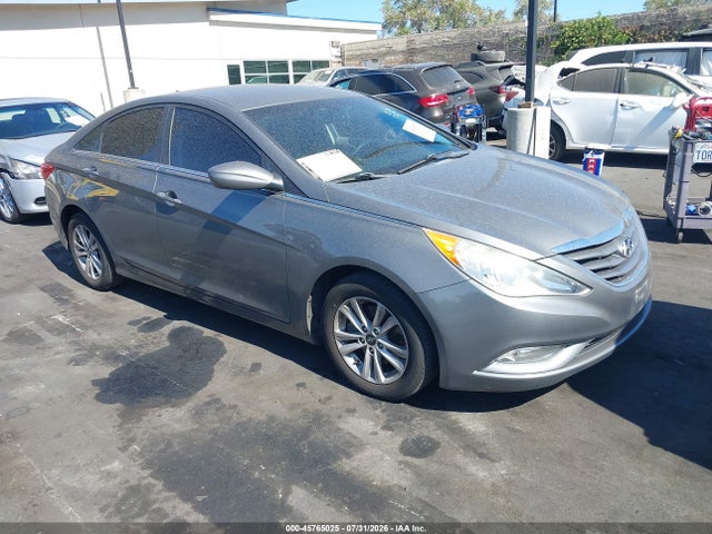Продажа на аукционе авто 2013 Hyundai Sonata Gls, vin: 5NPEB4AC1DH538568, номер лота: 45765025