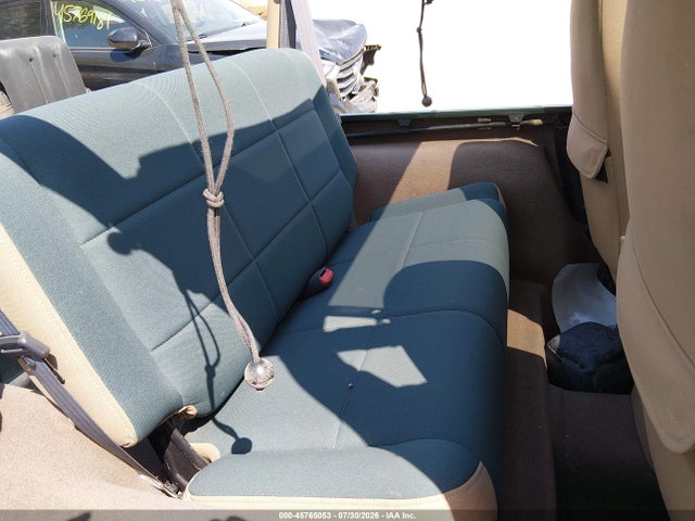 Продажа на аукционе авто 2000 Jeep Wrangler Sahara, vin: 1J4FA59SXYP701568, номер лота: 45765053