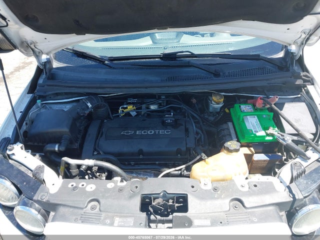 Chevrolet Sonic Lt Auto 2015 1G1JC6SGXF4188898 Image 10