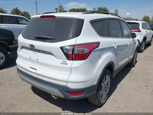 Ford ESCAPE SE 2018 1FMCU9GDXJUD08555 Image 4