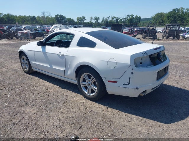 45765102 :رقم المزاد ، 1ZVBP8AM7E5302154 vin ، 2014 Ford Mustang V6 مزاد بيع
