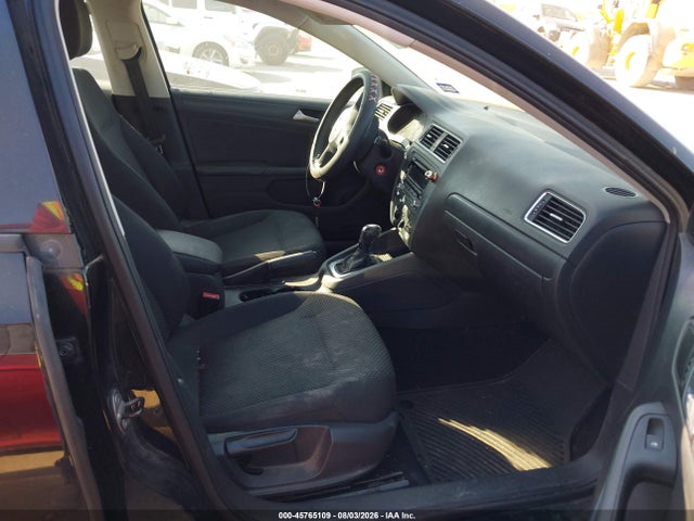 3VW2K7AJ3EM311667 Volkswagen Jetta 2.0l S