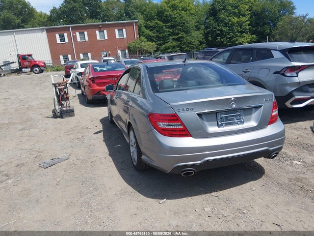 Auction sale of the 2013 Mercedes-benz C 300 Sport 4matic, vin: WDDGF8AB3DR272965, lot number: 45765130