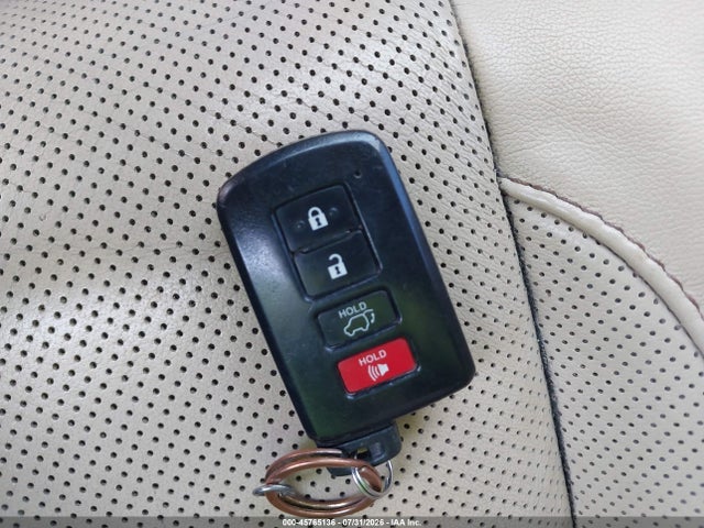 Продажа на аукционе авто 2016 Toyota Highlander Limited Platinum V6, vin: 5TDYKRFH4GS168570, номер лота: 45765136