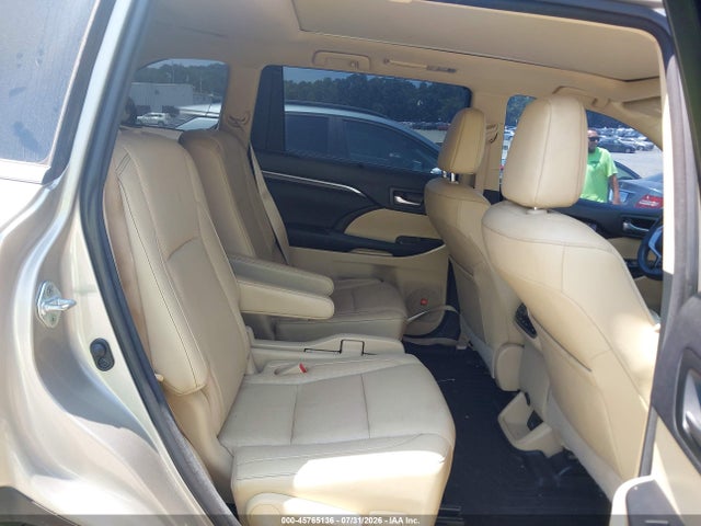 Продажа на аукционе авто 2016 Toyota Highlander Limited Platinum V6, vin: 5TDYKRFH4GS168570, номер лота: 45765136