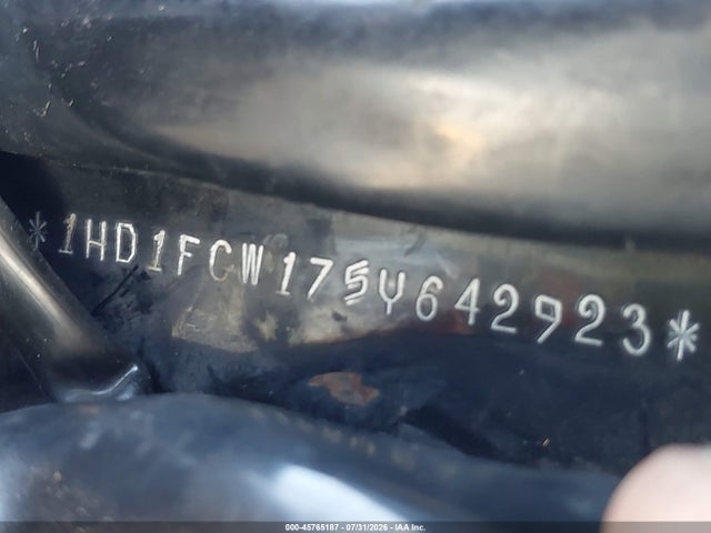 45765187 :رقم المزاد ، 1HD1FCW175Y642923 vin ، 2005 Harley-davidson Flhtcui مزاد بيع