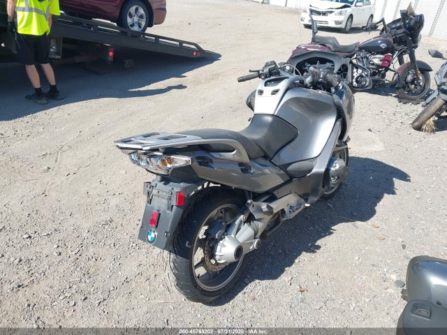45765202 :رقم المزاد ، WB10388036ZM18970 vin ، 2006 Bmw R1200 St/rt مزاد بيع