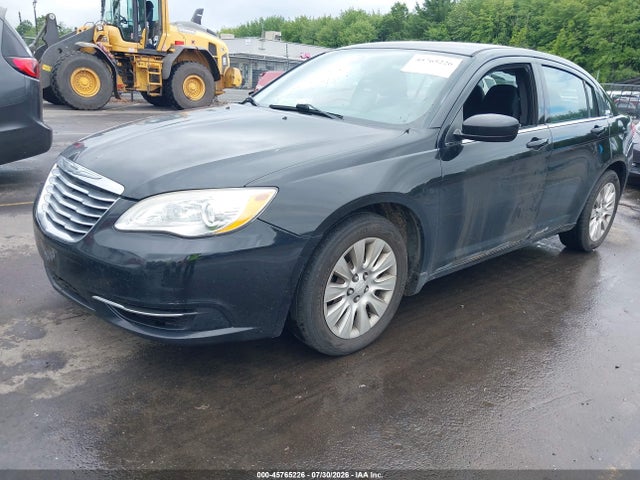 45765226 :رقم المزاد ، 1C3CCBAB6EN211458 vin ، 2014 Chrysler 200 Lx مزاد بيع