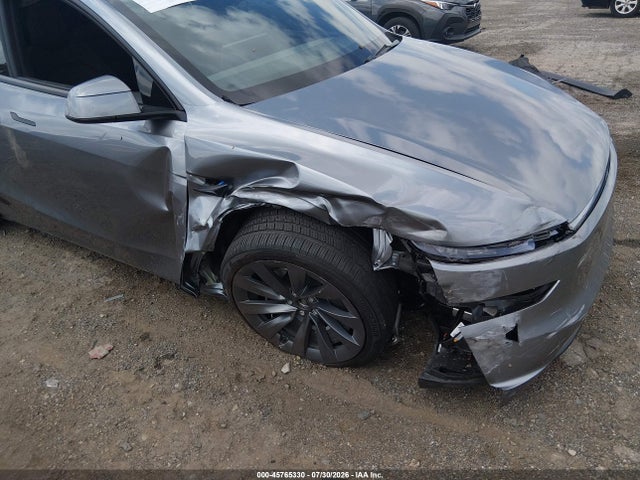 7SAYGDEE3TA636945 Tesla Model Y All-wheel Drive/long Range Launch Series/premium All-wheel Drive