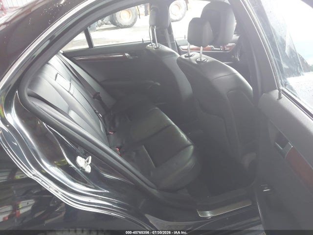2010 Mercedes-benz C 300 Luxury 4matic/sport 4matic მანქანა იყიდება აუქციონზე, vin: WDDGF8BB7AR102005, აუქციონის ნომერი: 45765356