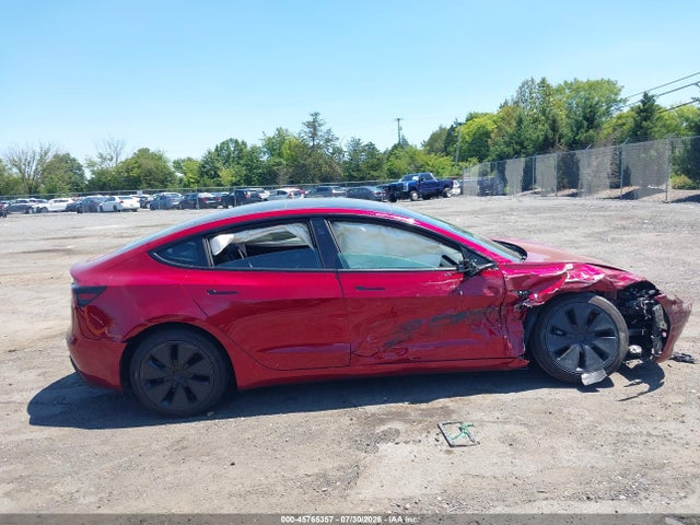 5YJ3E1EA7TF140462 Tesla Model 3 Premium Rear-wheel Drive/rear-wheel Drive