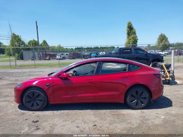 5YJ3E1EA7TF140462 Tesla Model 3 Premium Rear-wheel Drive/rear-wheel Drive