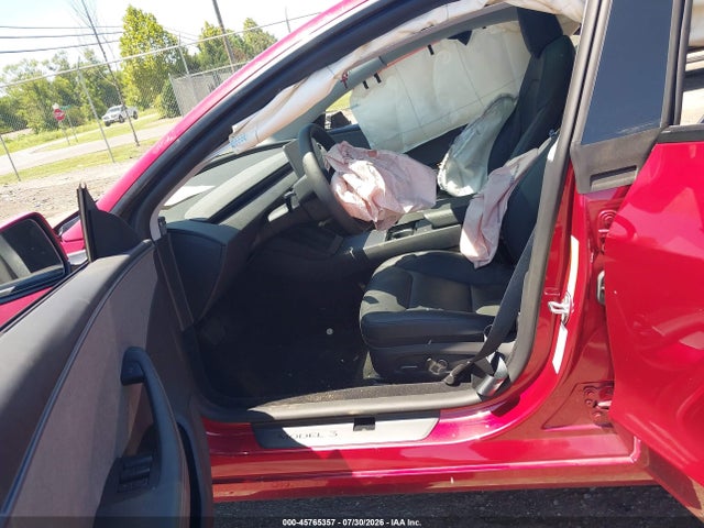 5YJ3E1EA7TF140462 Tesla Model 3 Premium Rear-wheel Drive/rear-wheel Drive