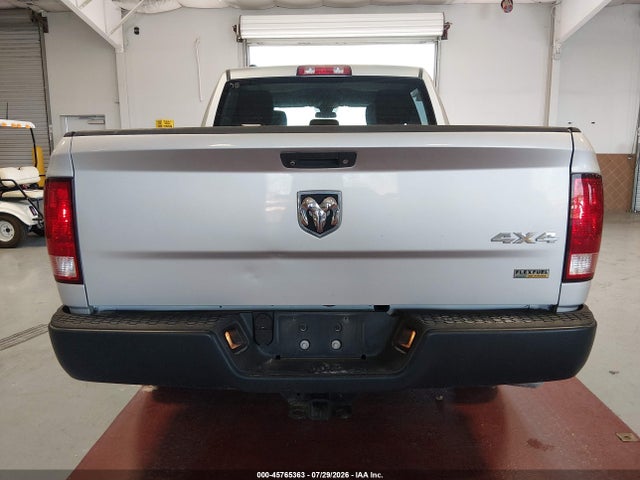 1C6RR7KGXJS154227 RAM 1500 Tradesman 4x4 5&#039;7 Box